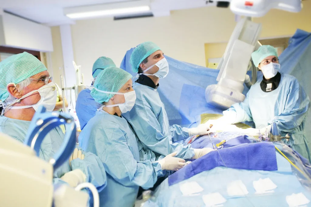 Pr Cribier et Pr Eltchaninoff de l'Institut Alain Cribier à Rouen